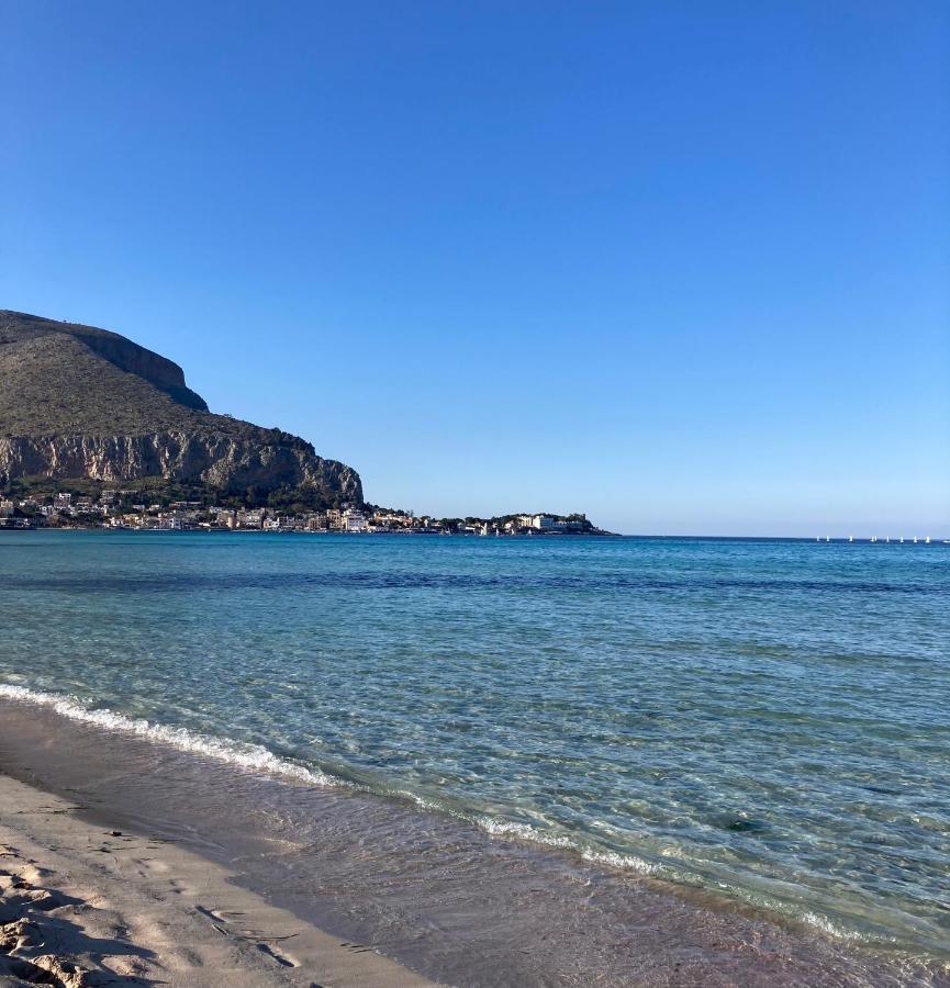 L'Angolino Di Anna Mondello Luaran gambar